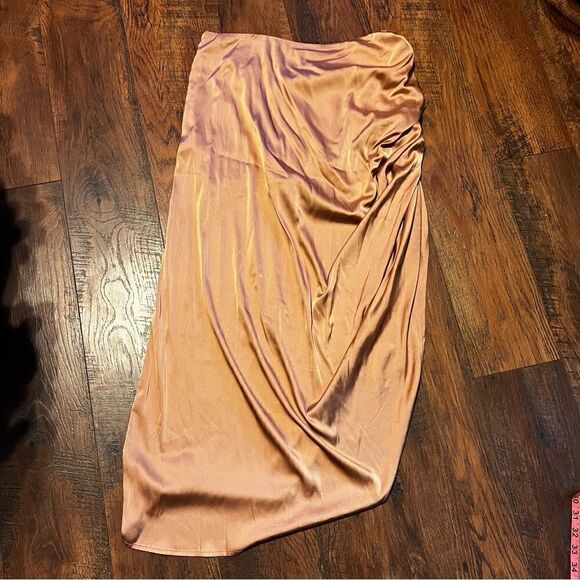 Anna Grace Ruched Side slit skirt Rose size Large - Picture 9 of 10